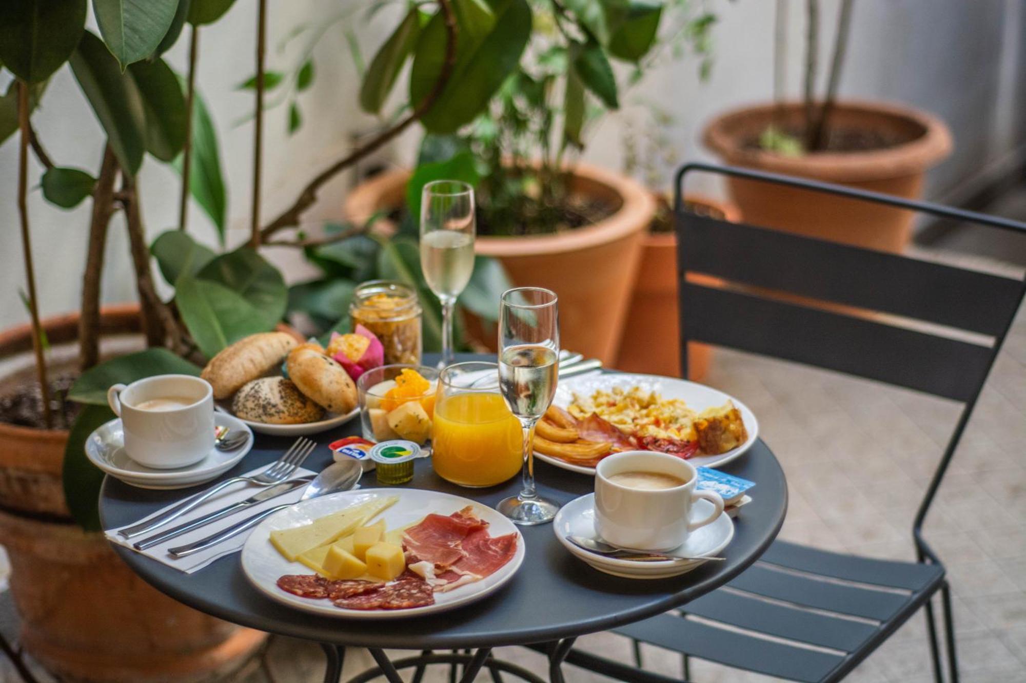 Apartamentos Boutique Vida Sevilla Kültér fotó